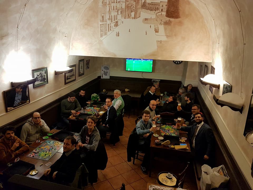Nome:   30724426_10215899681355966_7062423314194497536_n.jpg
Visite:  311
Grandezza:  77.1 KB