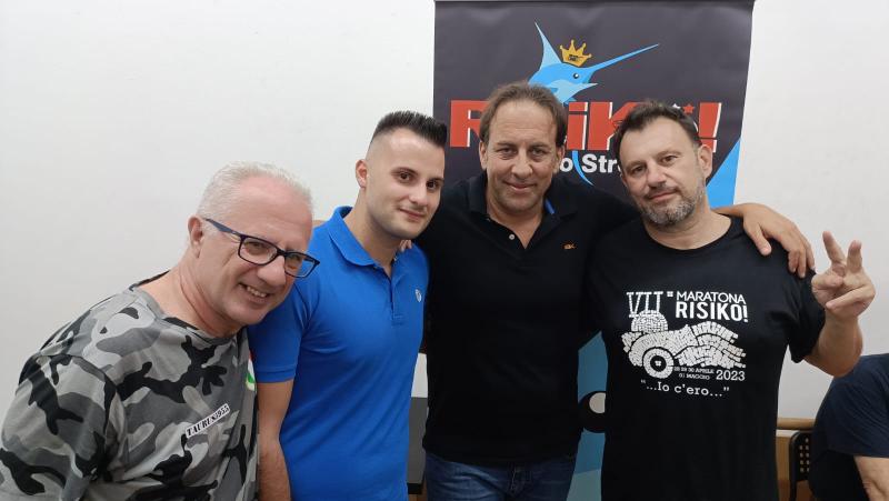 Nome:   I 4 finalisti.jpg
Visite:  297
Grandezza:  41.0 KB