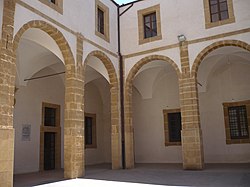 Nome:   Caltanissetta_-_Biblioteca_Scarabelli_00.JPG
Visite:  237
Grandezza:  12.8 KB