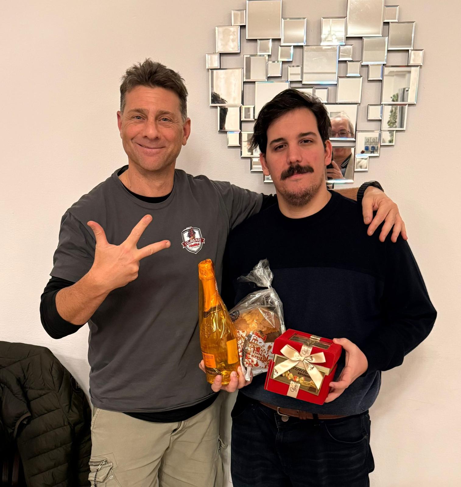 Nome:   3.jpg
Visite:  42
Grandezza:  217.7 KB