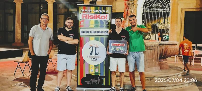 Nome:   6.jpg
Visite:  8
Grandezza:  61.0 KB