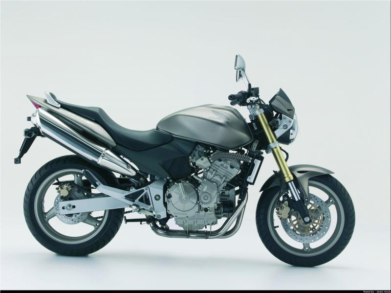 Nome:   honda_600hornet_2006_018.jpg
Visite:  451
Grandezza:  53.7 KB